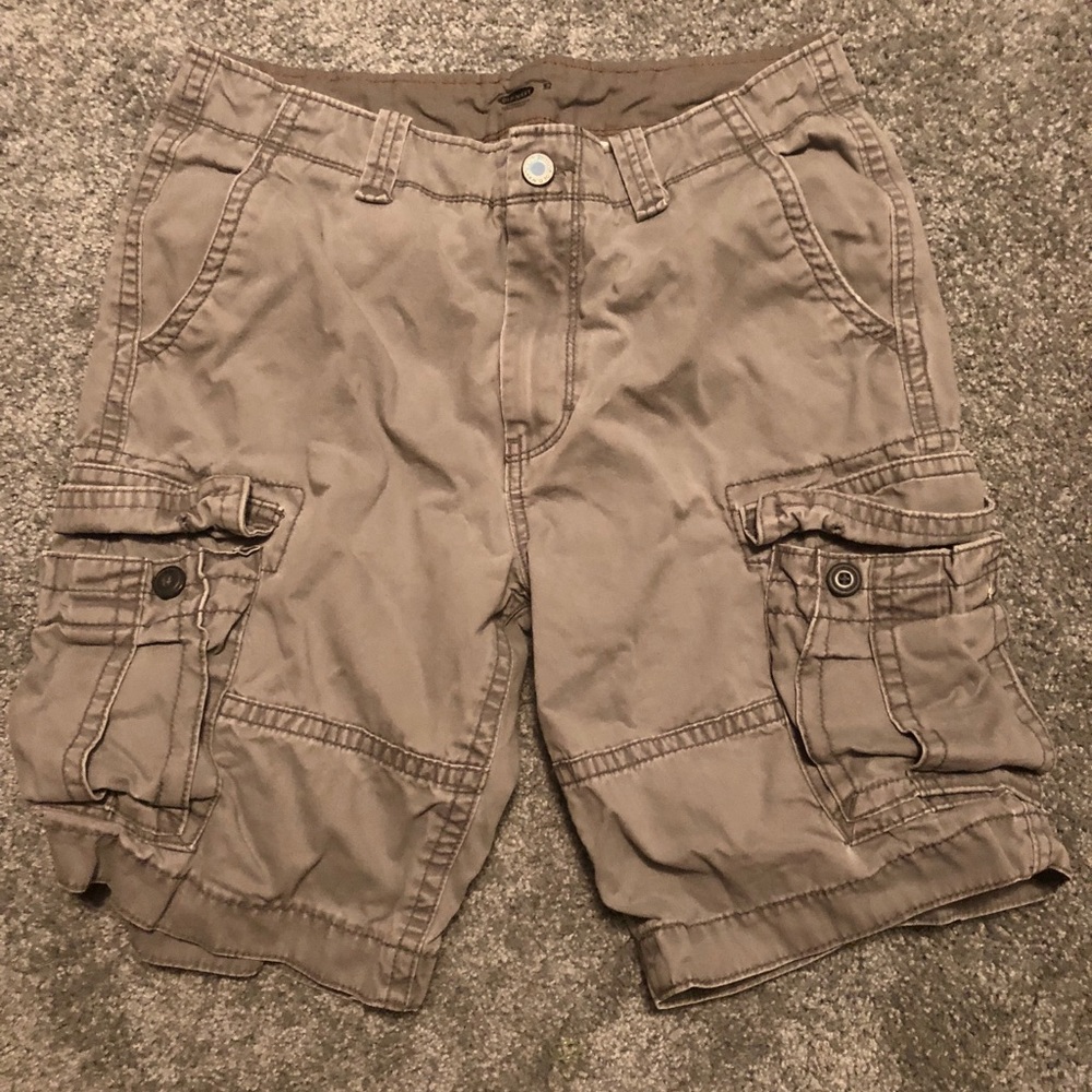 SIZE 32 OLD NAVY KHAKI SHORTS